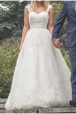 Suknia ślubna Herm's Bridal Lakota z trenem