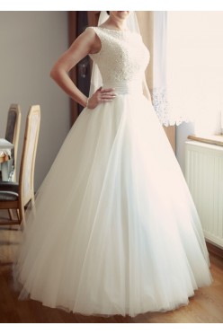 piękna suknia ślubna ecru