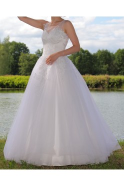 Zachwycająca, klasyczna suknia ślubna