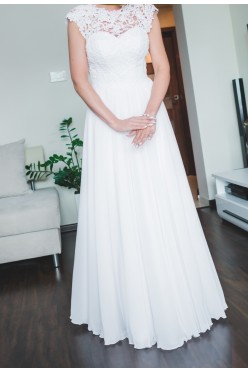 Suknia ślubna z gipiury i muślinu