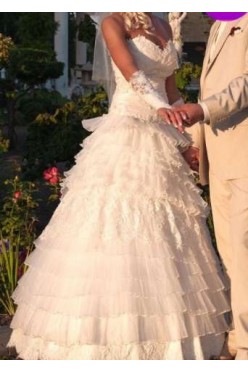 Suknia ślubna hiszpanka