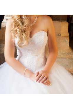 Suknia Ślubna z kryształkami Swarovskiego