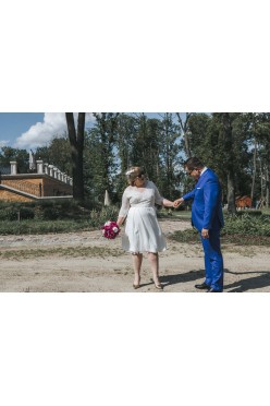 Jedwabna suknia plus size