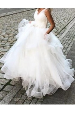 Piękna suknia ślubna ! Falbany - hit 2018