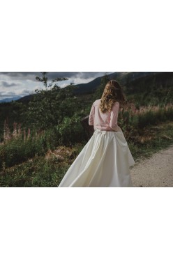 prosta, klasyczna i piękna suknia ślubna jak Kate Middleton