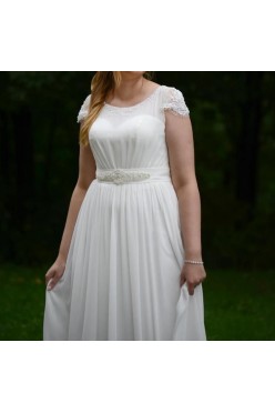 Lekka i romantyczna suknia ślubna: model Talisa