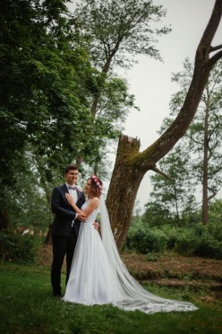 Suknia ślubna szyta na miarę 34/36