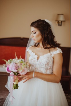 Romantyczna suknia ślubna