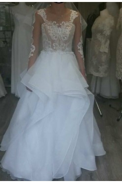 Suknia ślubna- najnowszy trend na rok 2017/2018 fale+koronka