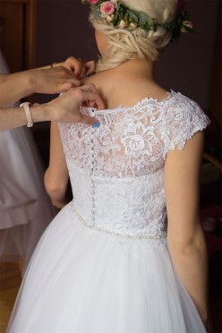 Zjawiskowa suknia ślubna