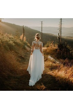 Zwiewna suknia ślubna z efektem tatuażu