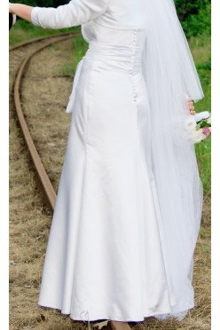 piękna suknia ślubna z bolerko