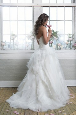 Zjawiskowa, oryginalna suknia ślubna Lilian West, roz. 34