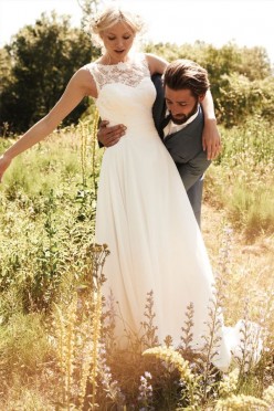 Piękna, zwiewna suknia ślubna Lilian West, 34/36 nieużywana