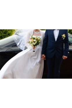 suknia ślubna biała