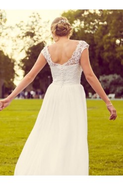 Lekka zwiewna suknia ślubna