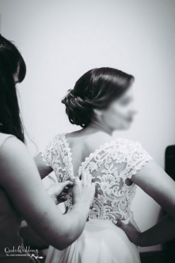 Romantyczna, delikatna suknia ślubna Kaledonia + welon