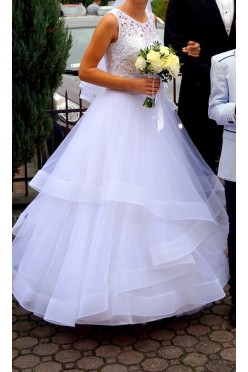 suknia ślubna 36 falbany gipiura welon