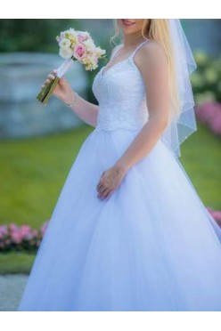 PRZEPIĘKNA SUKNIA ŚLUBNA + koronkowe bolerko gratis