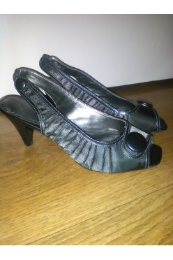 Buty