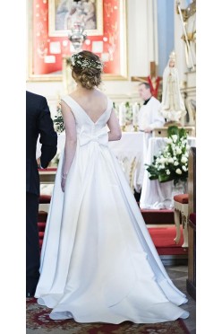 Unikatowa suknia szyta na miarę, z włoskiego salonu ślubnego