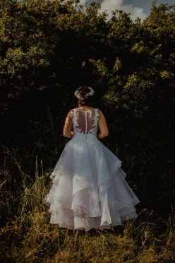 Suknia Ślubna z falbanami