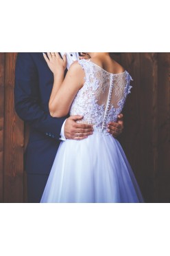 Suknia ślubna Lila Estelle 2017