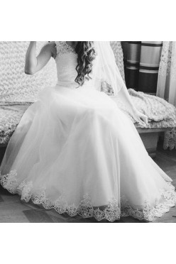 Suknia ślubna w literkę A