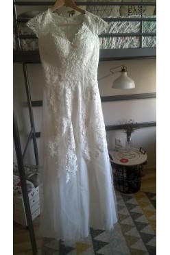 Romantyczna suknia ślubna rozmiar 34/36