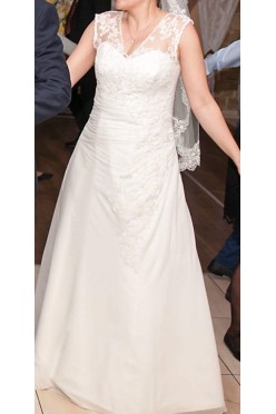 Śliczna suknia ślubna