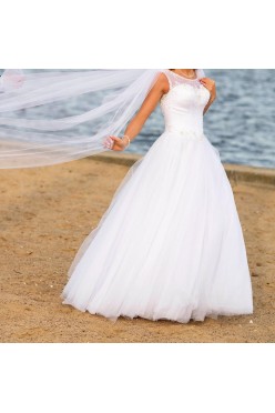 Piękna i efektowna suknia ślubna Maxima