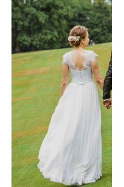 Piękna suknia ślubna