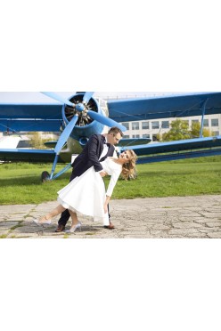 Krótka suknia ślubna