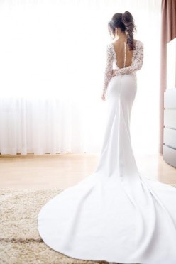 Suknia slubna jak berta bridal koronka odkryte plecy