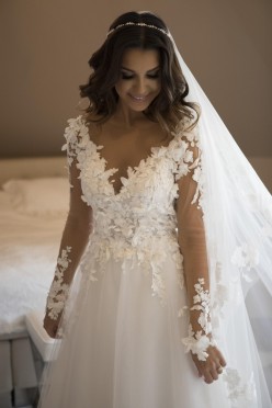 Sprzedam suknie ślubną projektu Violi Piekut