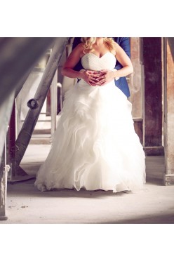 Suknia ślubna kolor Ivory