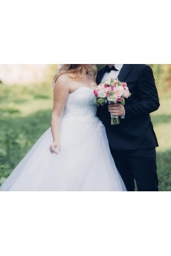 Suknia ślubna "księżniczka" & welon katedralny gratis!