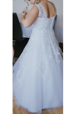 Sprzedam suknię ślubną (duży biust)