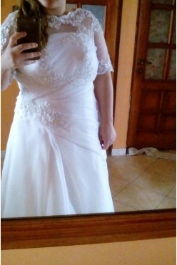 Śliczna suknia ślubna