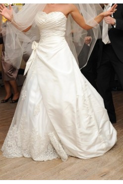 PRzepiękna suknia ślubna TRES CHICK, rozm. 34-36