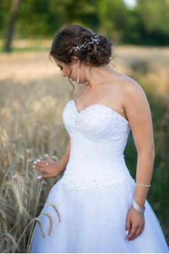 Sprzedam przepiękną suknię Sincerity rozm. S