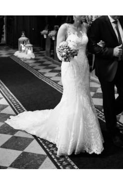 Suknia ślubna z trenem