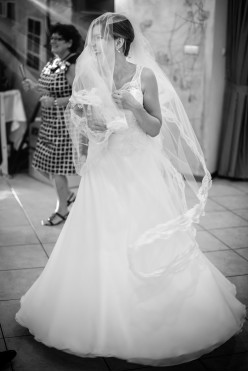 Suknia ślubna kolekcja IGAR model SESILE