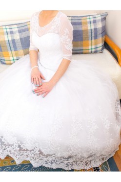 Śliczna suknia ślubna