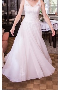 Sprzedam suknię ślubną w rozmiarze 38