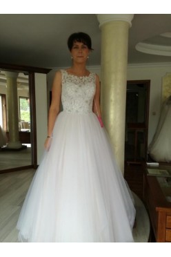 Suknia ślubna model Sisi