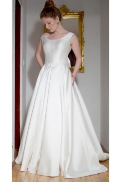 Klasyczna, ponadczasowa i elegancka suknia ślubna