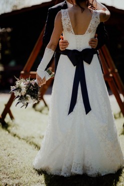 Suknia ślubna w komplecie z płaszczem