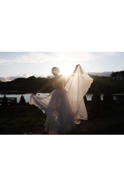 Suknia ślubna GALA MACHIKO + welon, koło, buty