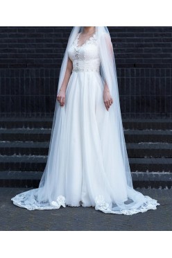 Sprzedam suknie ślubną wraz z welonem